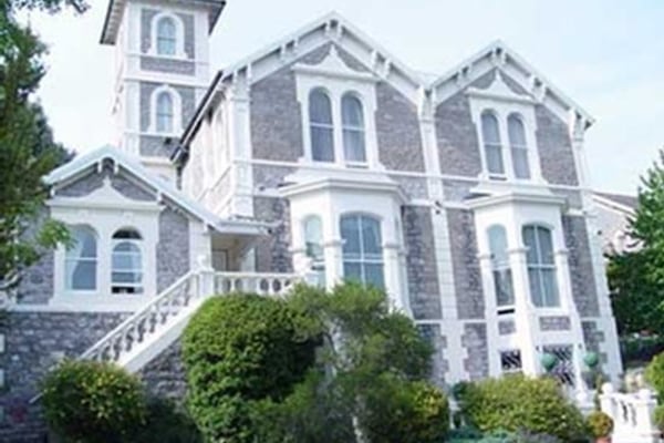 Highcroft, 7 Eastfield Park