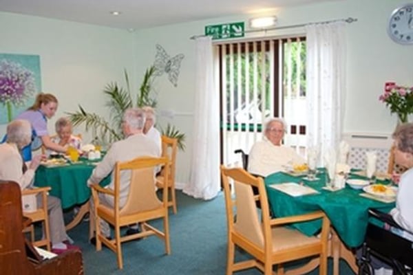 Merafield View Nursing Home, Underlane