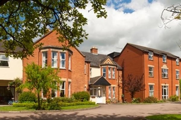 Magnolia House, Grange Road