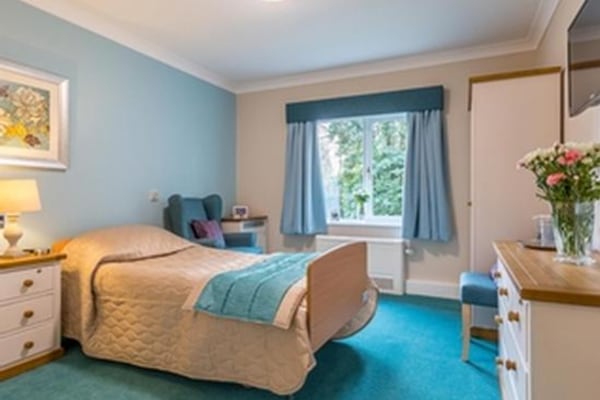 Barchester Overslade House Care Home CV22 6DY