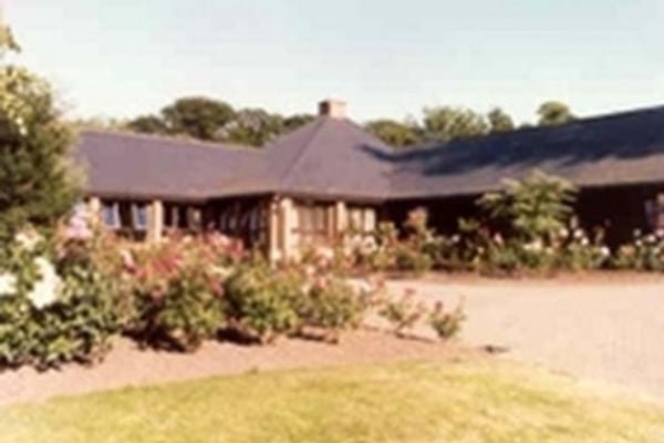 Newlands House, Main Street