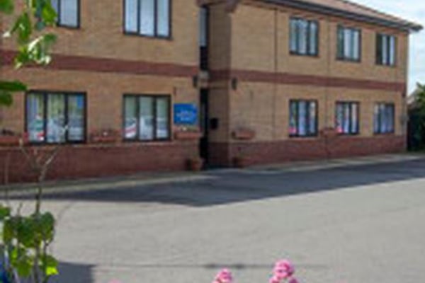 Doulton Court Care Home, Alford Road