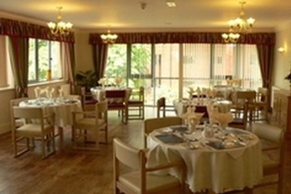 Cliftonville Care Home - Avery Healthcare NN1 5BE