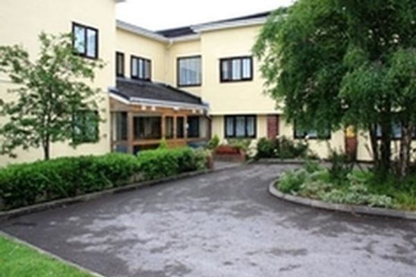 Beechwood Specialist Services, Beechwood Road South