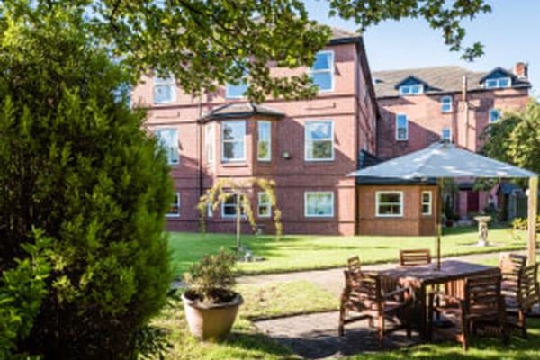 Beechcroft CH43 6UW