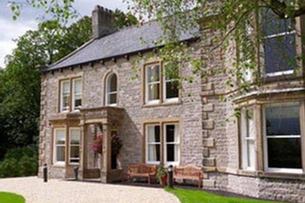 Thistle Manor, Edisford Road