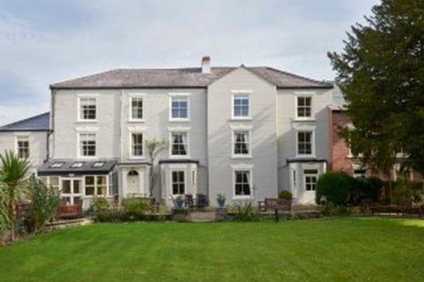 Riverhead Hall, Beechwood Lane