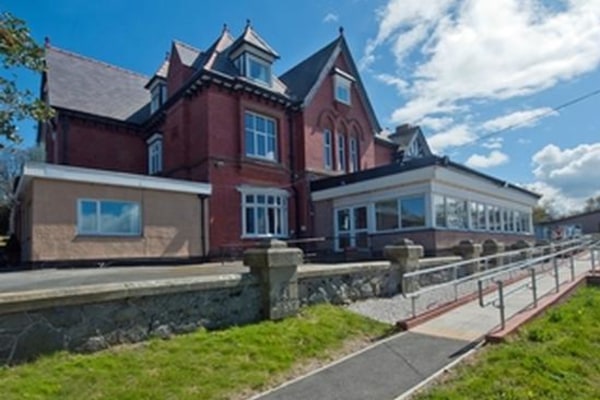 Eithinog, Old Highway