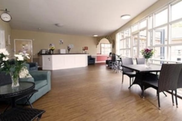 Hillview Court FK10 3AQ