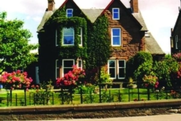 St Ninian's Care Home, 126 Perth Road