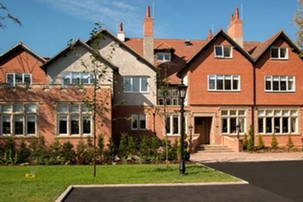 8 Meols Drive, Hoylake