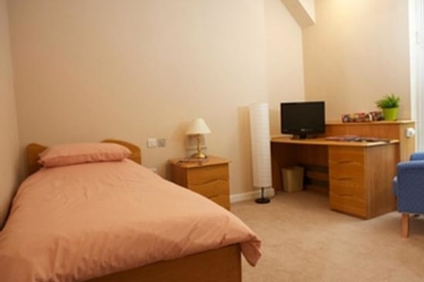 Sherwood, 8 First Avenue