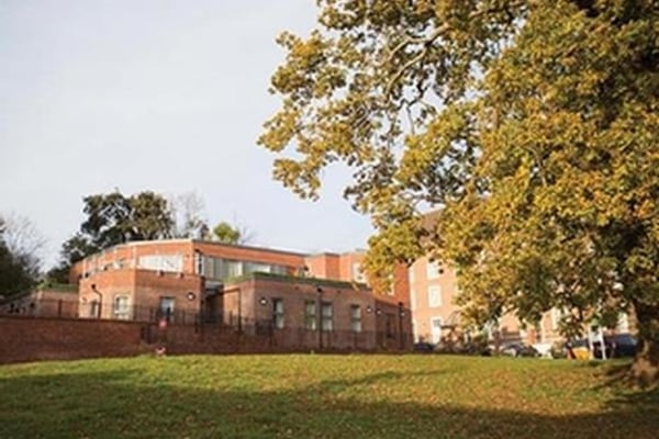 Oakhill Mansions, College Park Drive