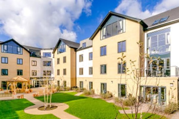 Mayfield View, Lower Railway Road