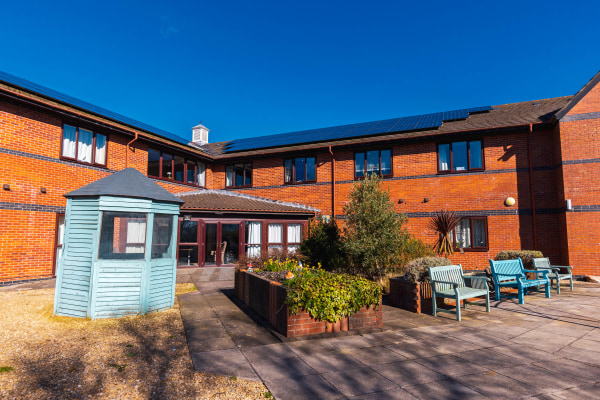 Barchester Hafan-Y-Coed Care Home SA15 1HU