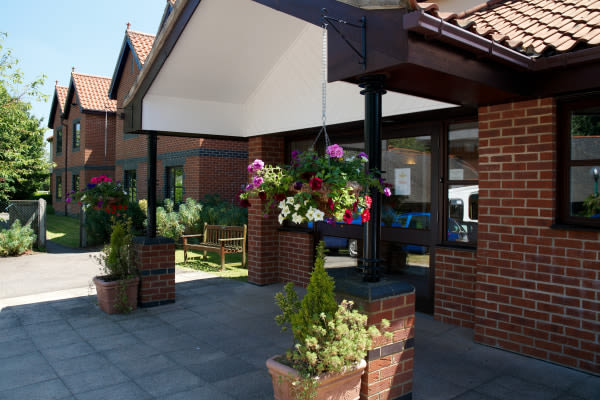 Elmhurst Manor, 