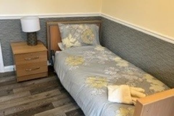 Red Oaks Care Community NG19 0HL