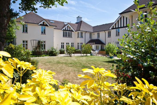 Whitegates Nursing Home, Staines-upon-Thames