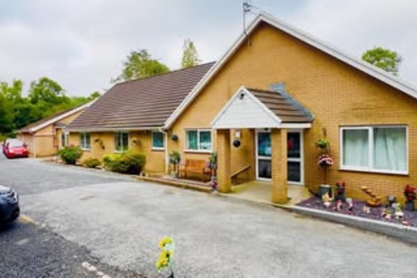 Glangarnant Care Home, Neuadd Road