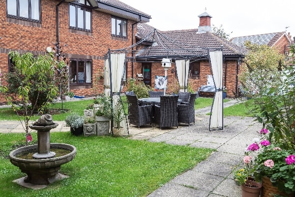 Barchester Mallard Court Care Home YO15 3NT
