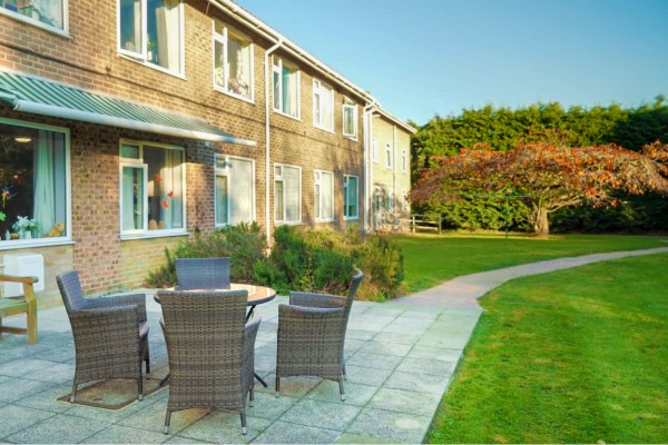 Mundy House Care Home, Church Road