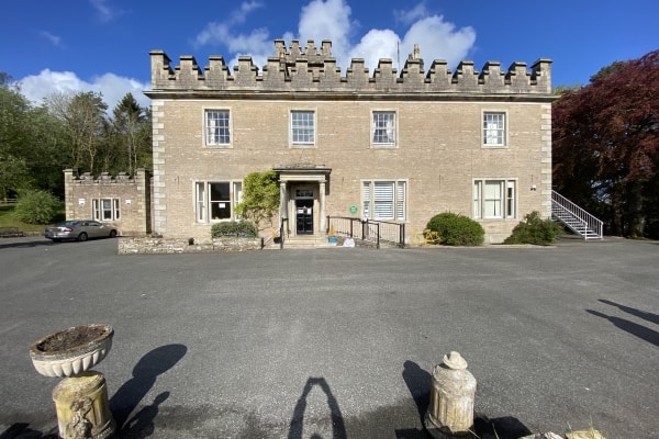 Stobars Hall, 