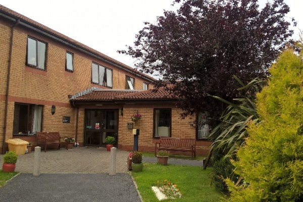 Llys Newydd Care Home, Heol Lotwen