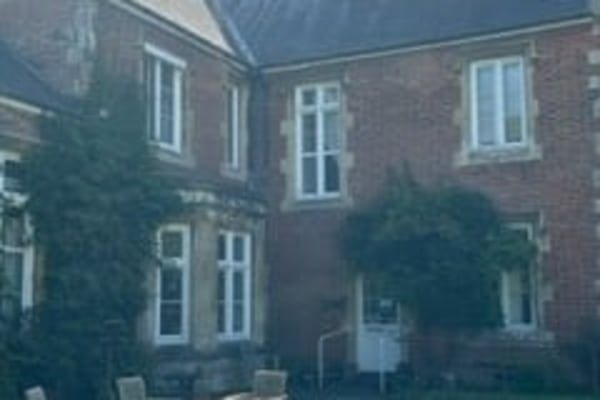 Dauntsey House, 9 Church Street