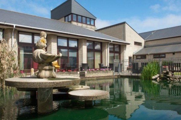 Albert Edward Prince of Wales Court, Porthcawl, Bridgend