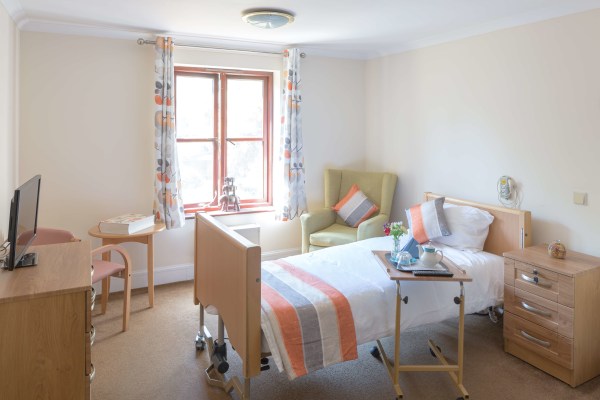 Norfolk House KT13 8HQ
