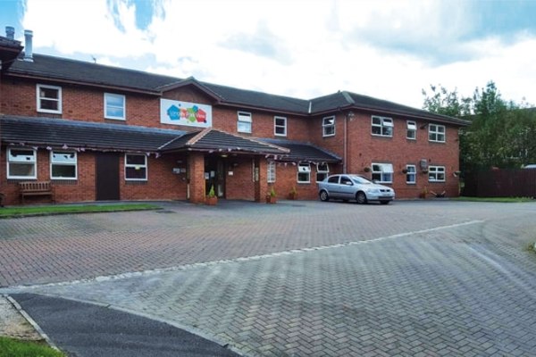 Longley Park View, 70 Longley Lane