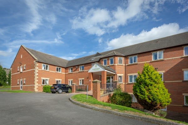 Allan Court, Woodlands