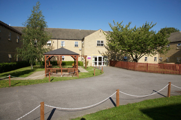 Athorpe Lodge, Off Falcon Way