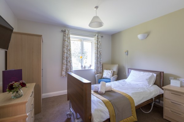 Woodland Hall HA7 3BG