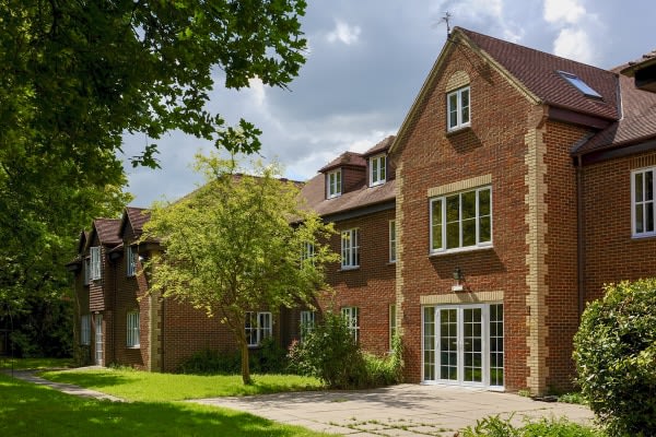 Avebury House, 11 Canal Way