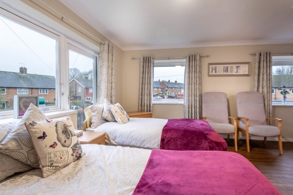Hawthorn Lodge NG5 5LF