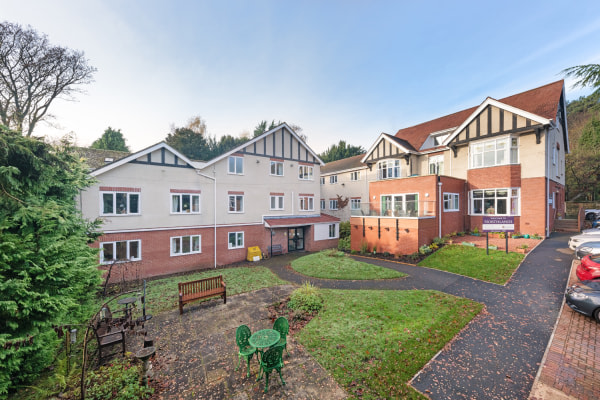 Northlands Nursing Home, 21 Kings Avenue