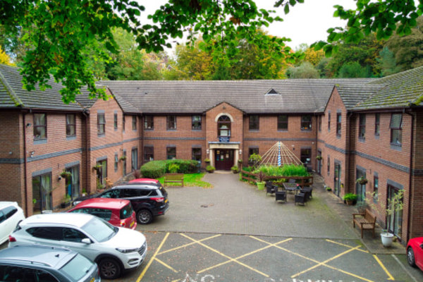 Treetops Court Care Home, Park Road