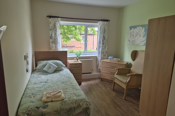 Brantwood Hall Care Complex, 10/14 North Avenue