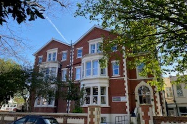 Oakland Grange Care Home, 10/12 Merton Road