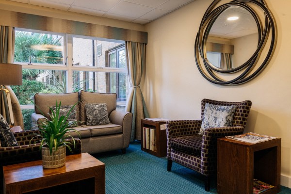 Barchester Lynde House Care Home TW1 2JB
