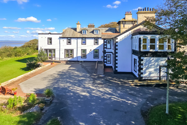 Chichester Hall, Dicktrod Lane