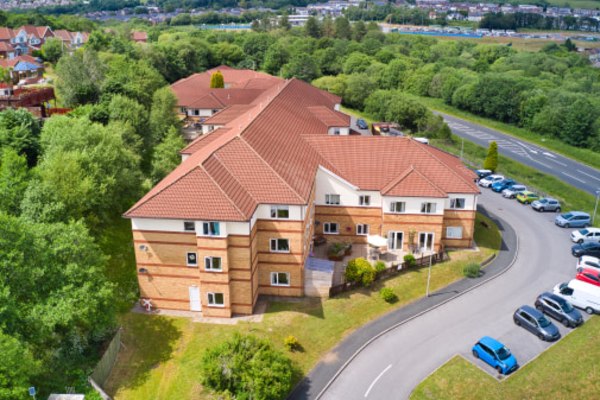Ty Eirin Care Home, Parc Eirin