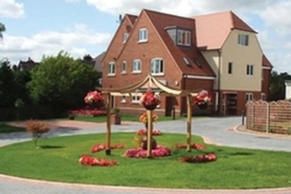 Standon Gardens, 12 Ashby Road