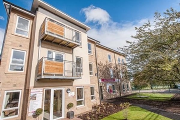 Emmandjay Court, Valley Drive