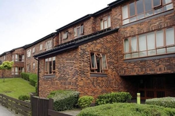 Rushey Fold Court, Rushey Fold Court