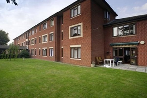 Broad Leas Court, Broadleas