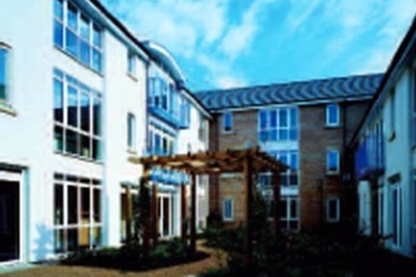 Dunstan Court, Wulfstan Way