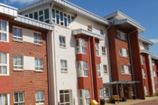 Plas Bryn, Pentrebane Road