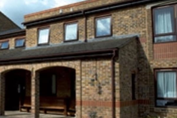 The Paddock, Meadow Drive